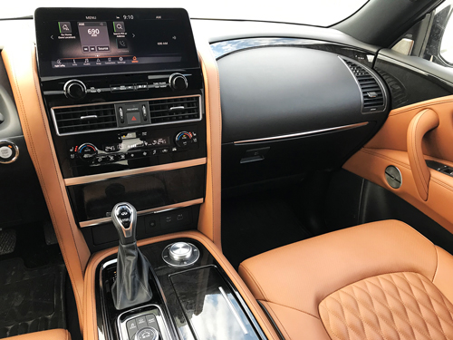 2022-Infiniti-QX80-interior-14