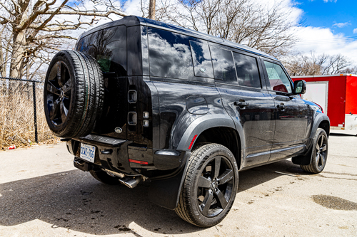 2022-Land-Rover-Defender-110-P525-V8-3