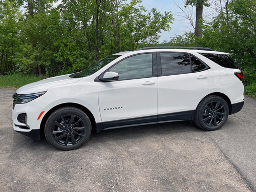 2022-Chevrolet-Equinox-Exterior-2