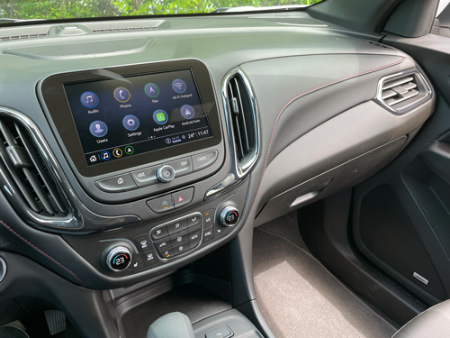 2022-Chevrolet-Equinox-Interior-7