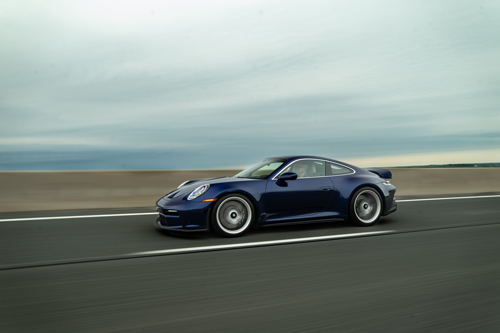 2022-Porsche-911-GT3-Touring-9