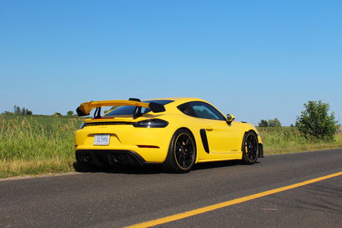 2022-Porsche-GT4-RS-6