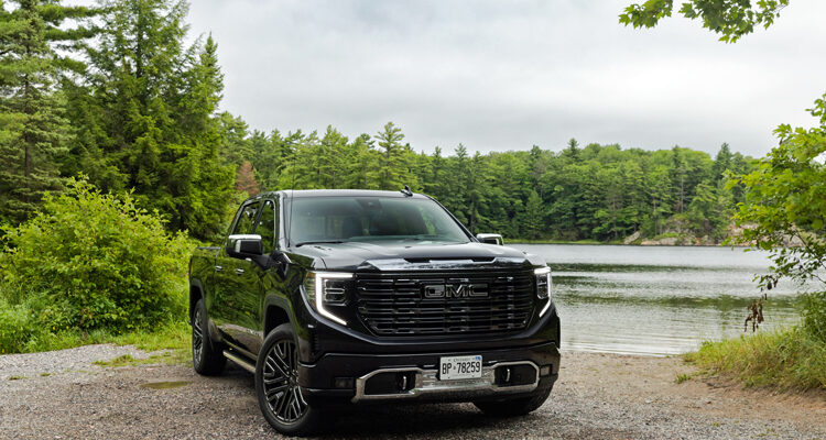 2022-GMC-Sierra-1500-Denali-Ultimate-1