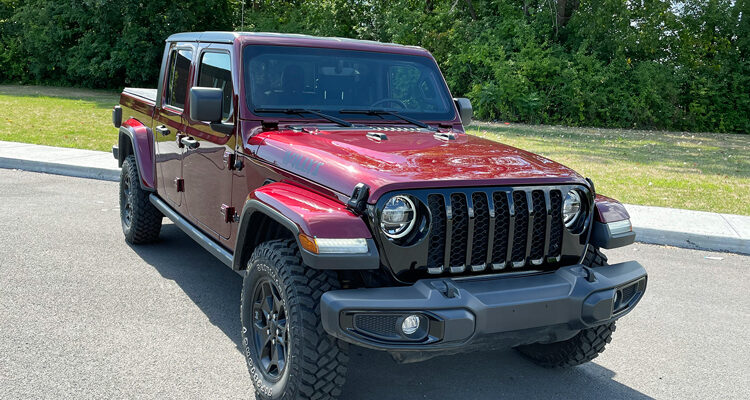 2022-Jeep-Gladiator-Willys-Exterior-1