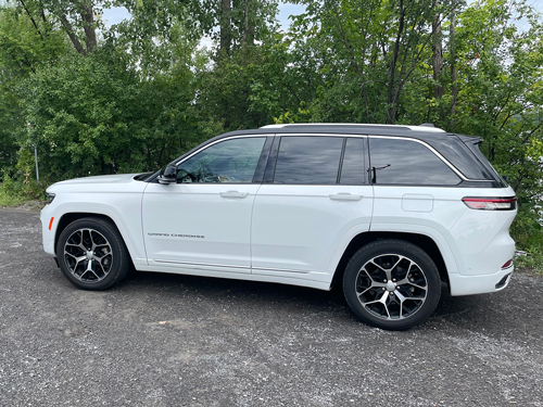 2022-Jeep-Grand-Cherokee-Exterior-2