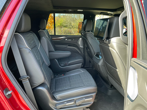 2022-Cadillac-Escalade-Interior-11