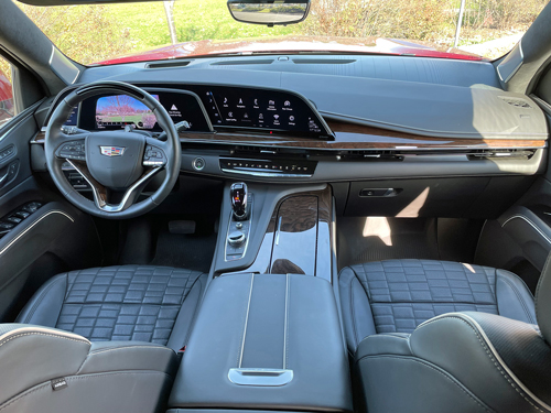 2022-Cadillac-Escalade-Interior-17