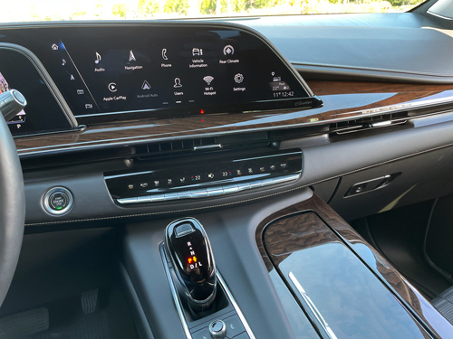2022-Cadillac-Escalade-Interior-22