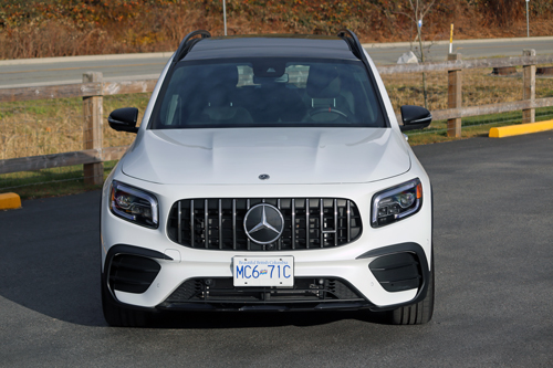 2022-Mercedes-Benz-AMG-GLB-35-4Matic-11