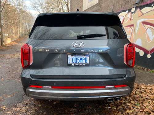 2023-Hyundai-Palisade-rear