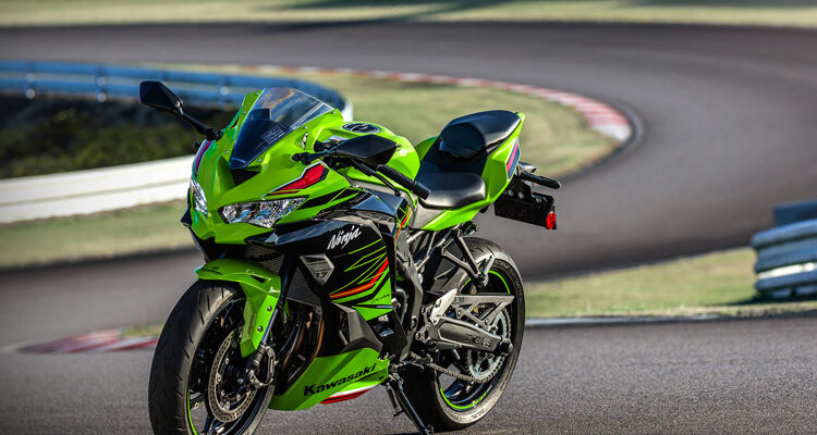 Kawasaki-ZX4-RR-KRT-Edition-1