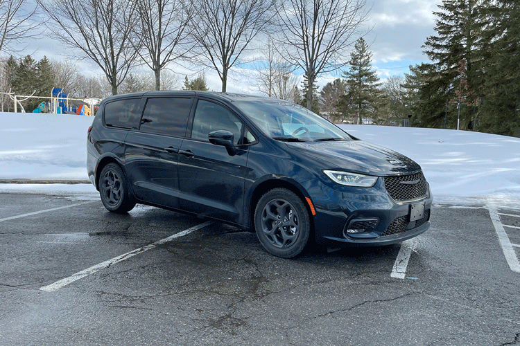 Road Test 2023 Chrysler Pacifica Limited S Vicarious Magazine