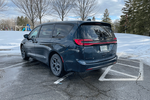 2023-Chrysler-Pacifica-Exterior-5