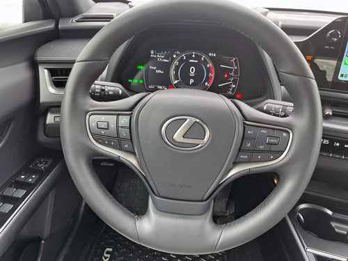 2023-Lexus-UX-250h-interior-13