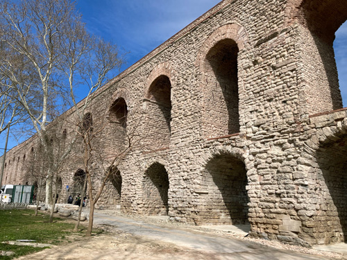 The-Aqueduct-of-Valens