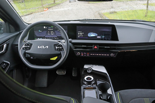 2023-Kia-EV6-GT-dash