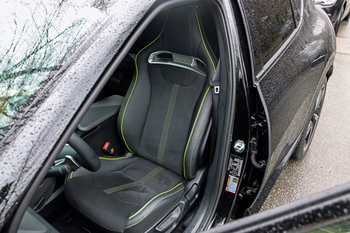 2023-Kia-EV6-GT-drivers-seat