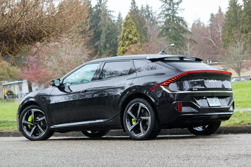 2023-Kia-EV6-GT-rear