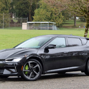 MotoMaster Performance Edge: Rubber Meets The Road - Vicarious Magazine