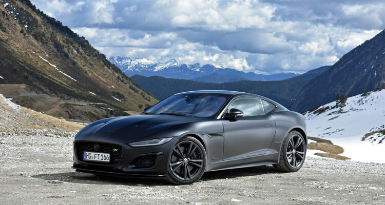 Jaguar-F-Type-coupe-LF34-2