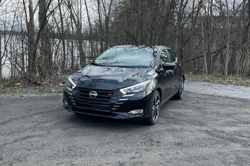 2023-Nissan-Versa-SR-Exterior-5