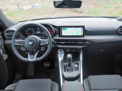 2023_dodge_hornet_interior