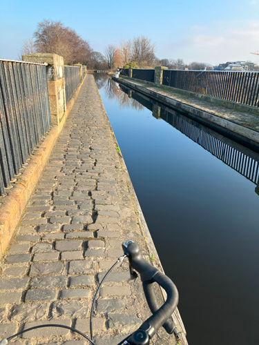 Walk-the-bike-on-the-canal's-bridges