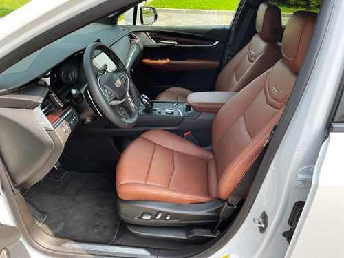 2023-Cadillac-XT5-drivers-seat