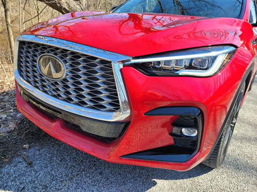 2023-Infiniti-QX55-grille