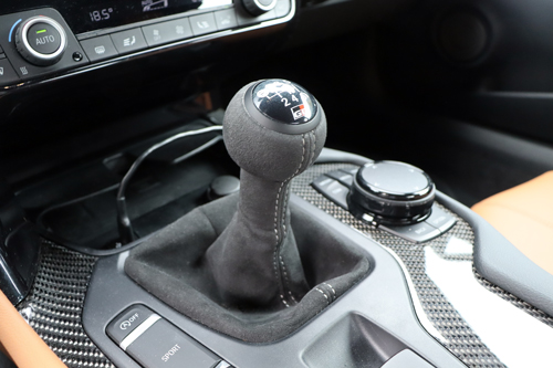 2023-Toyota-GR-Supra-A91-gearshift