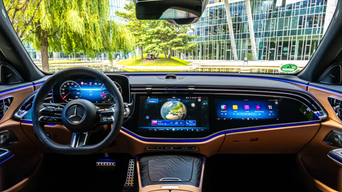 2024-Mercedes-Benz-E-Class-dash