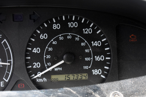 2000-Toyota-Corolla-speedometer