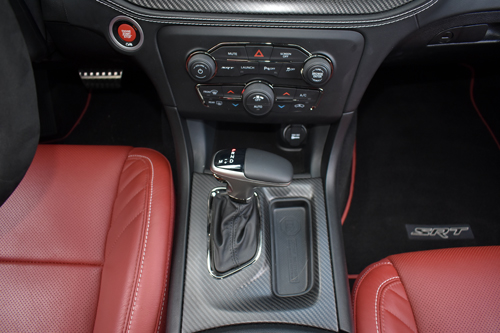 Dodge-Charger-SRT-centre-console-and-HVAC