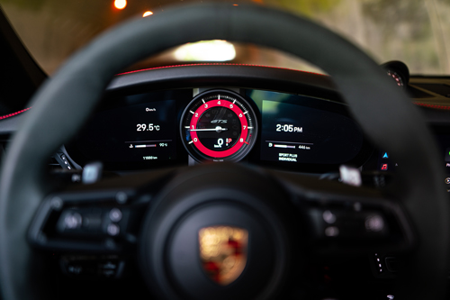 2023-Porsche-911-GTS-dash