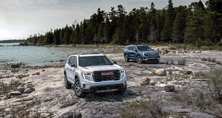 2024-GMC-Acadia-white-and-blue