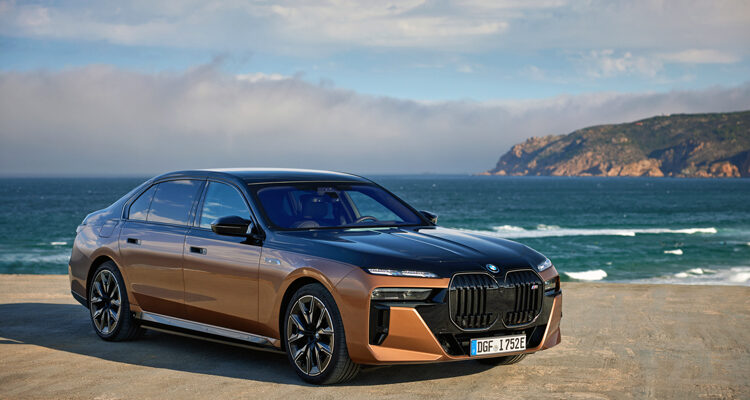 2024_BMW_i7_M70_xDrive_