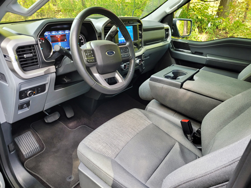 Ford-F-150-FP700-cabin