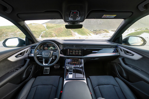 2024-Audi-Q8-dash