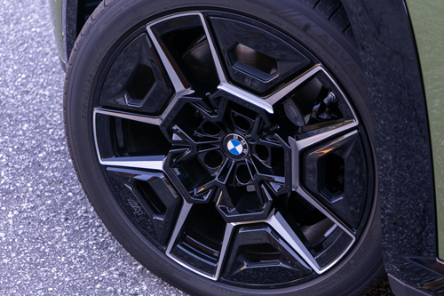2024-BMW-XM-Label-wheel