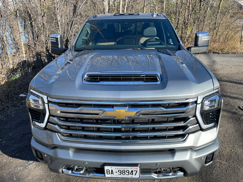 2024-Chevrolet-Silverado-front