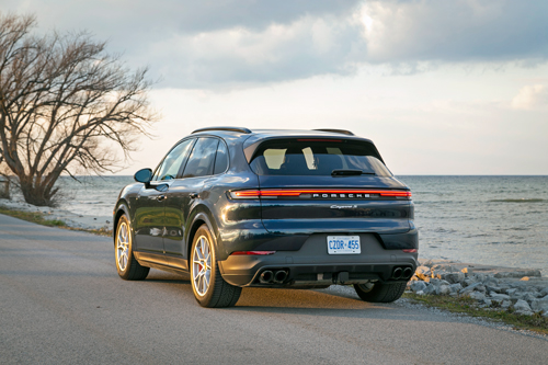 2024-Porsche-Cayenne-S-rear-three-quarters