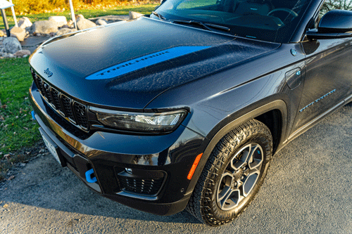 2023-Jeep-Grand-Cherokee-4xe-Trailhawk-hood