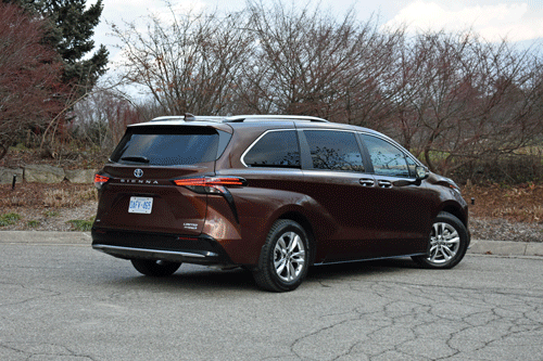 2024-Toyota-Sienna-Hybrid-rear-three-quarters