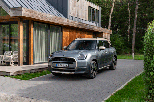 2025-Mini-Countryman-C-front-three-quarters