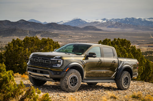 2024-Ford-Ranger-Raptor-front-three-quarters