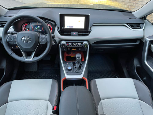 2024-Toyota-Rav4-Trail-dash