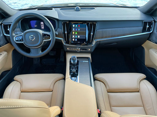 2024-Volvo-V90-front-seats-dash