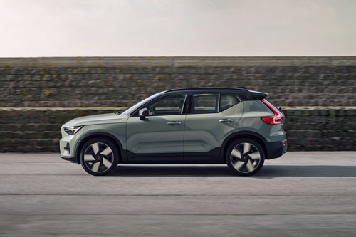 2024-Volvo-XC40-Recharge-2