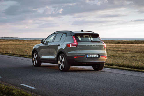 2024-Volvo-XC40-Recharge-3