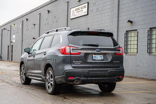 2024-Subaru-Ascent-rear